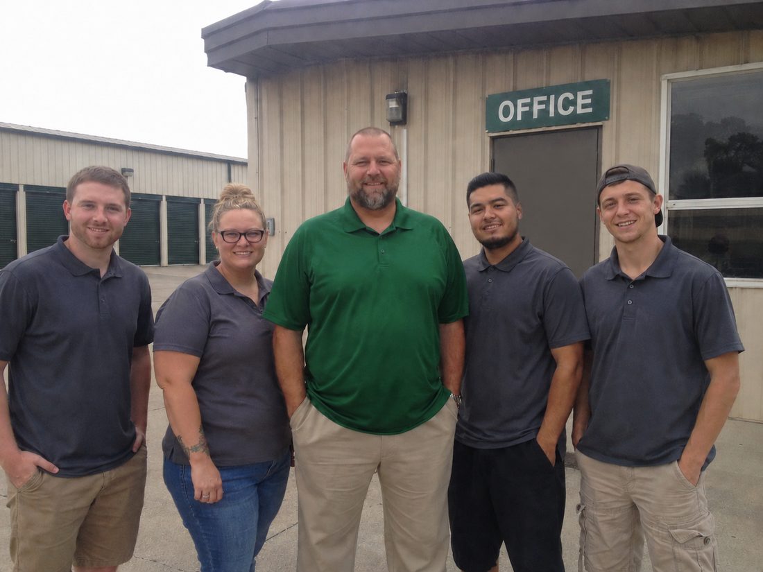Pest control professionals in Saint Louis, MO